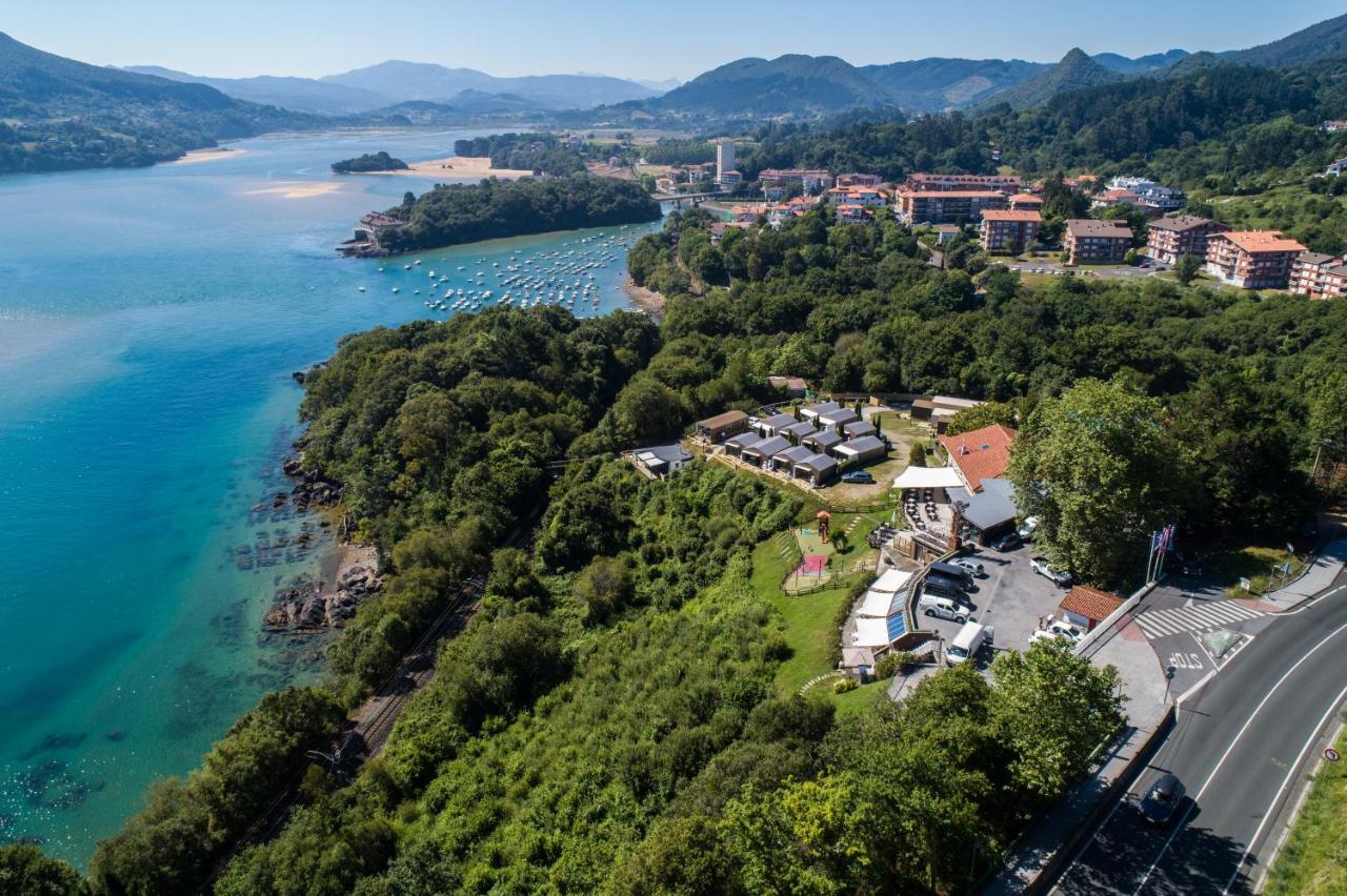 Bungalows Portuondo Parking Gratuito Мундака Екстериор снимка